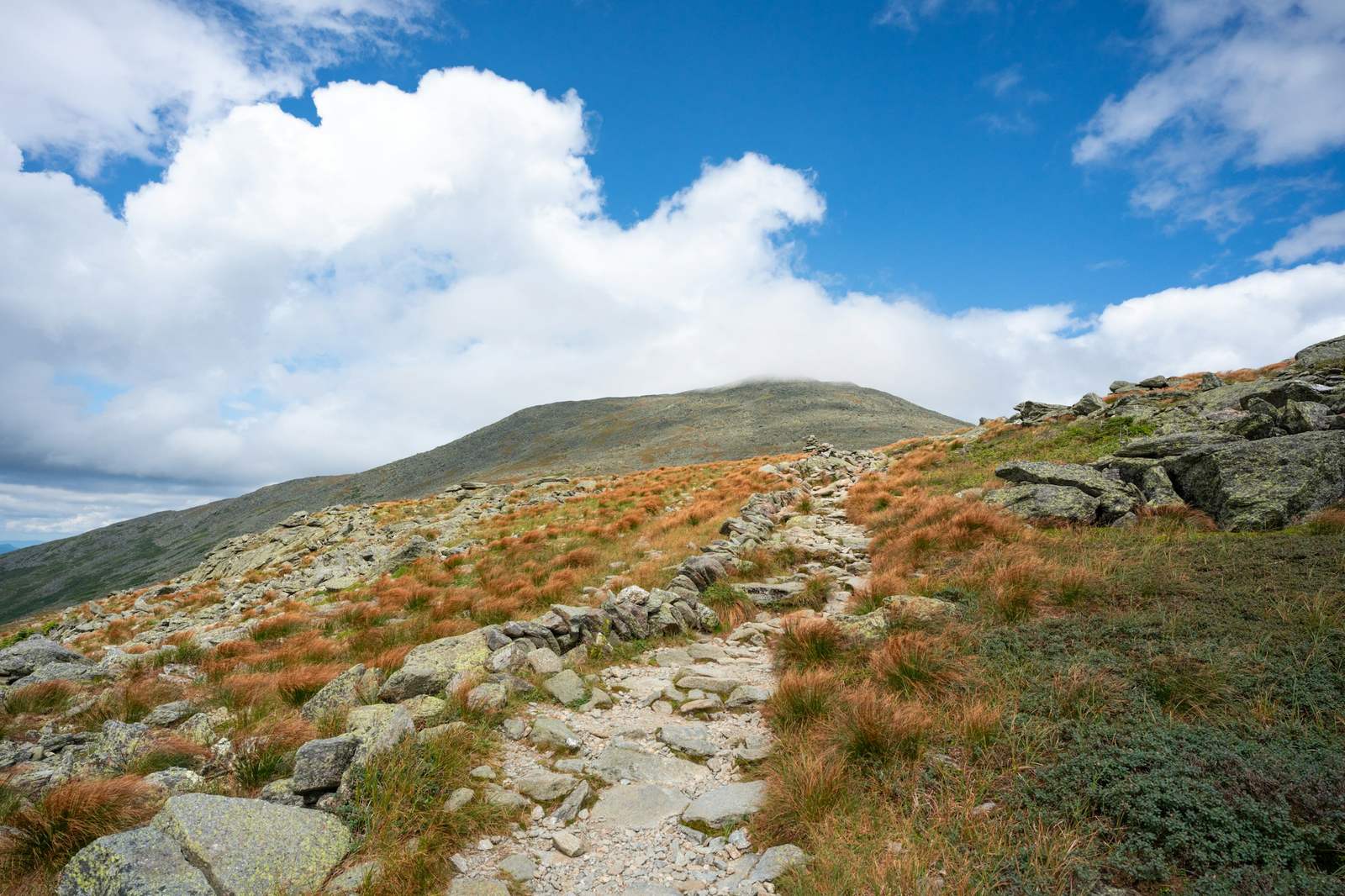 Rocky trail toward the summit of Mount Washington